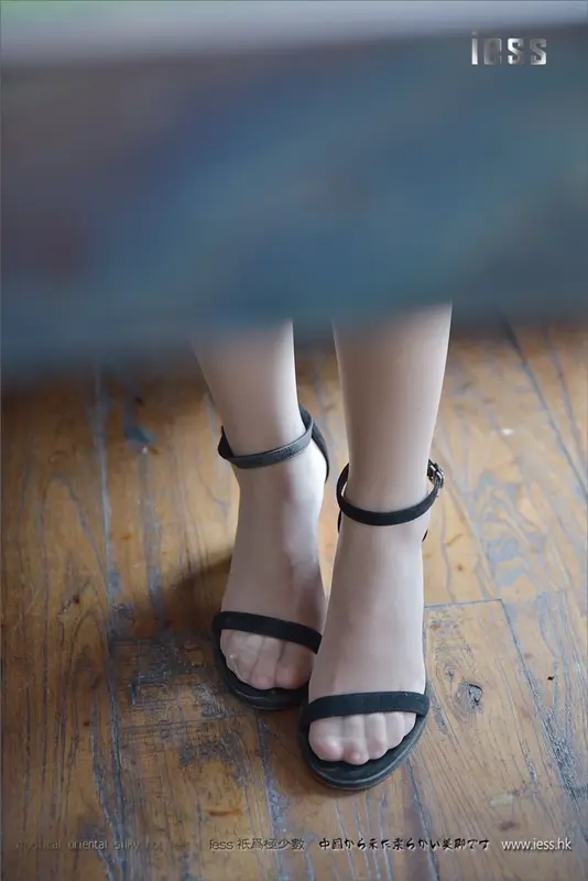 [IESS异思趣向] 2017.05.23 丝足便当118:琪琪《琪琪的超薄肉丝足底》 - IESS
